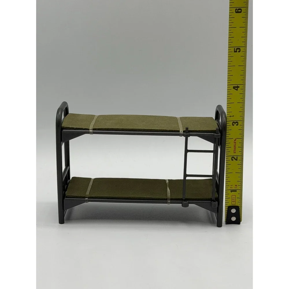 M&C Toys World Peacekeepers Power Team Elite Diorama Bunk Bed 1:18 w/ Sleep Mat